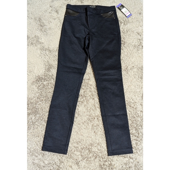 DKNY Mid Rise Jeans | Size XS | NWT - Picture 2 of 4